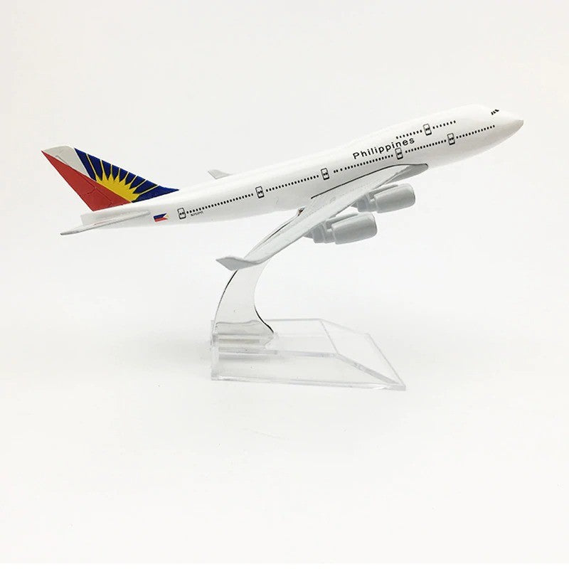 Philippine Airlines Boeing 747
