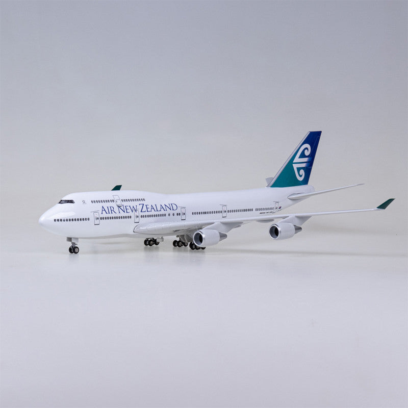 XL Air New Zealand Boeing 747