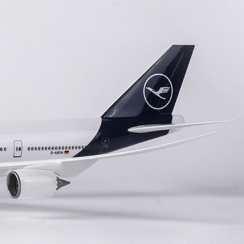 XL Lufthansa Boeing 747