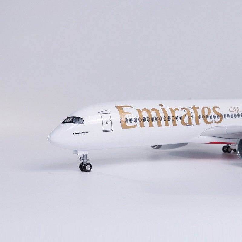 XL Emirates Airbus A350