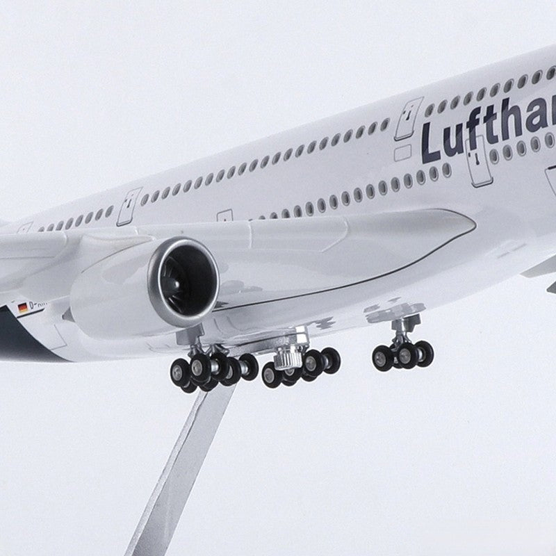 XL Lufthansa Airbus A380