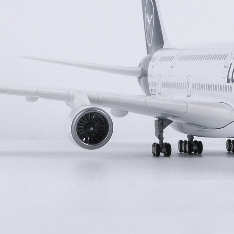 XL Lufthansa Airbus A380