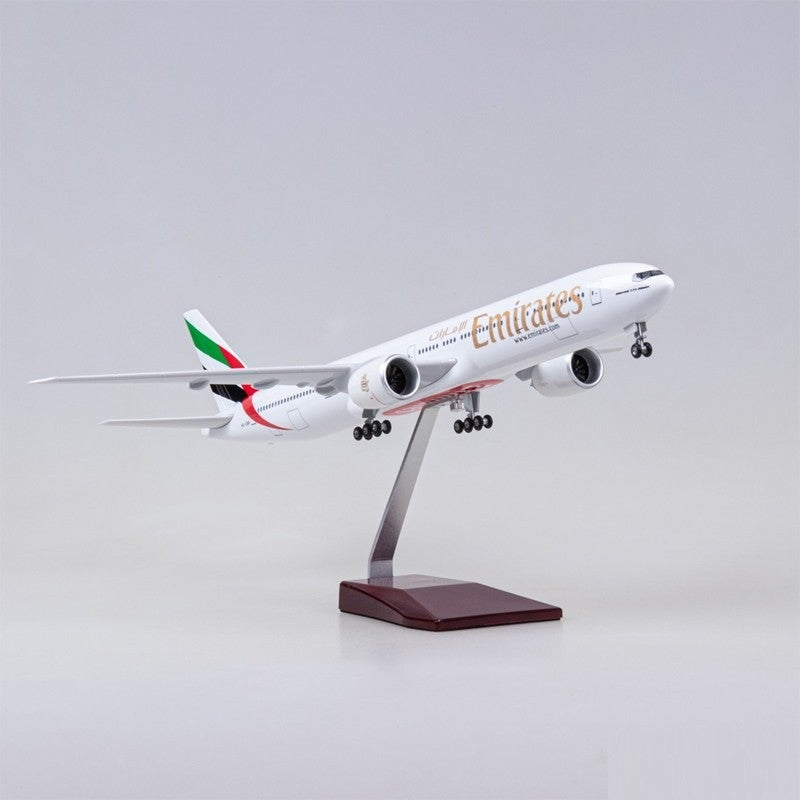XL Emirates Boeing 777