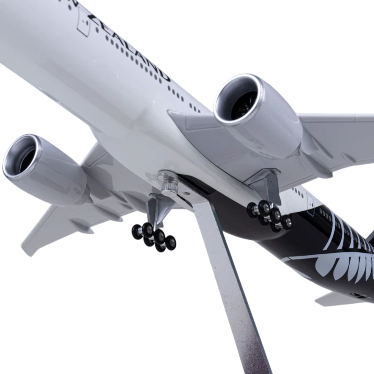 XL Air New Zealand Boeing 777 Model Aircraft - Photo 3