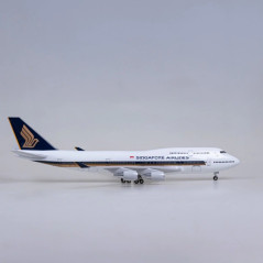 XL Singapore Airlines Boeing 747