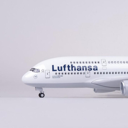 XL Lufthansa Airbus A380