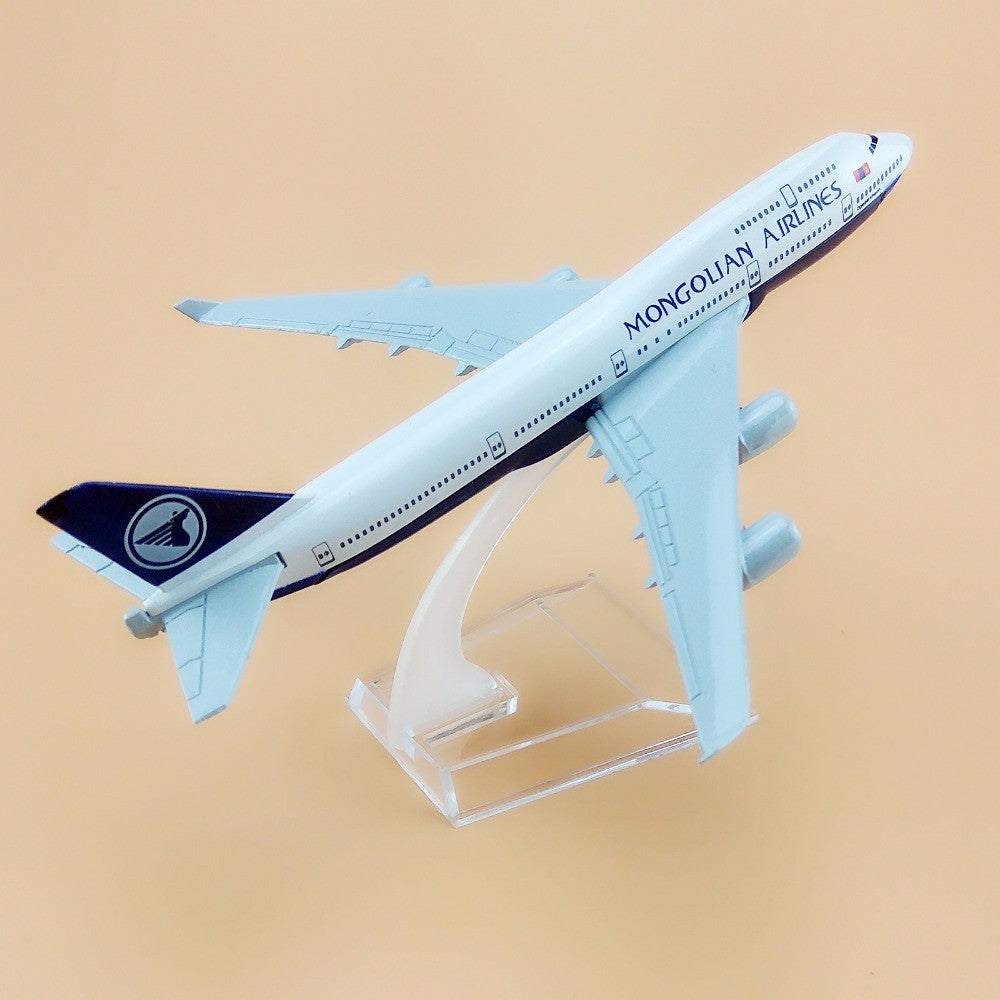 Mongolian Airlines Boeing 747