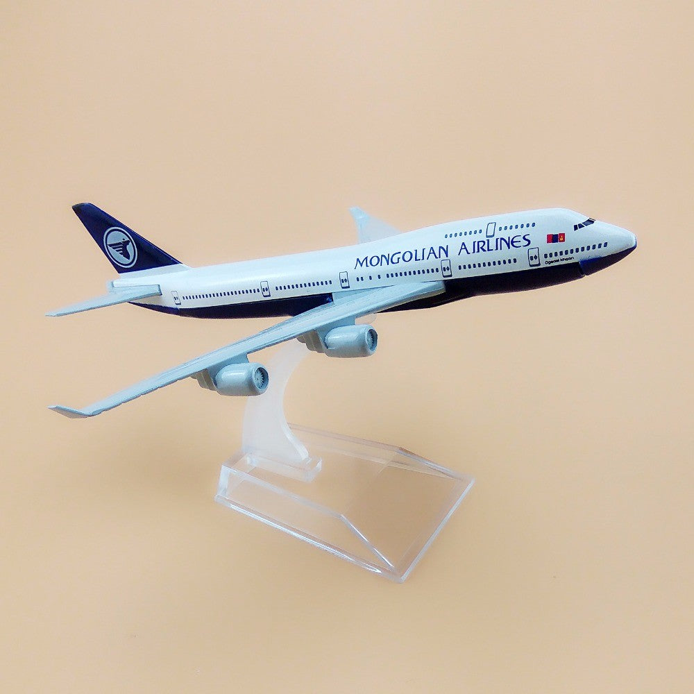 Mongolian Airlines Boeing 747