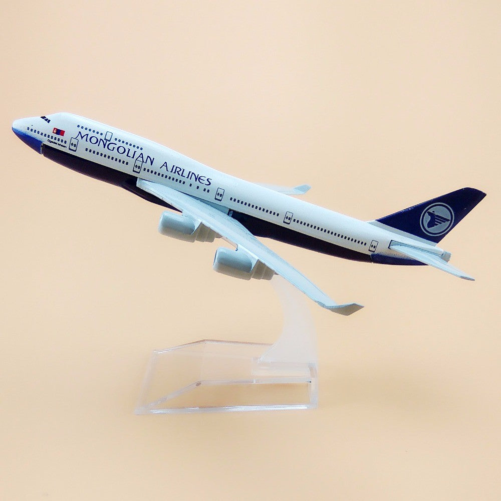 Mongolian Airlines Boeing 747