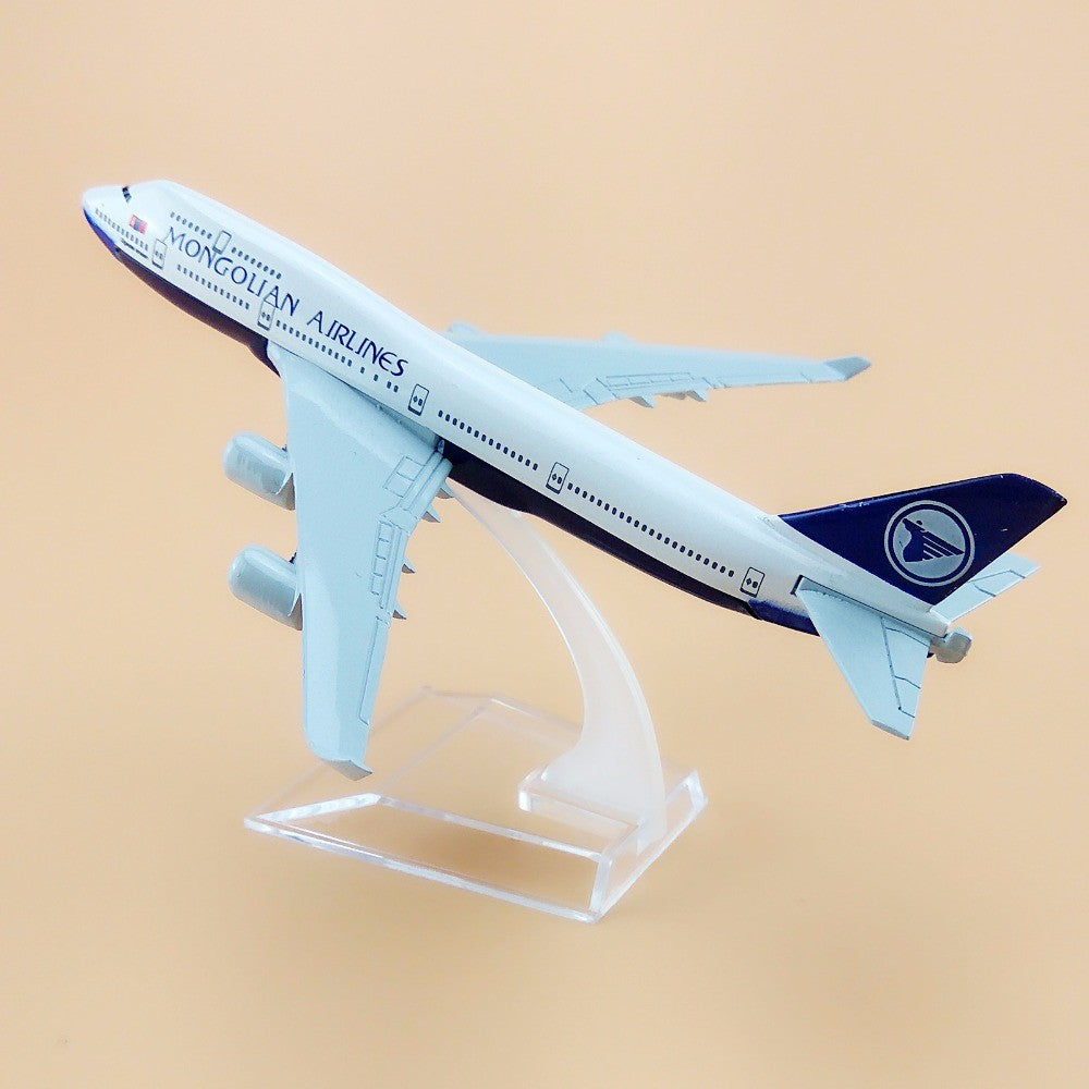 Mongolian Airlines Boeing 747