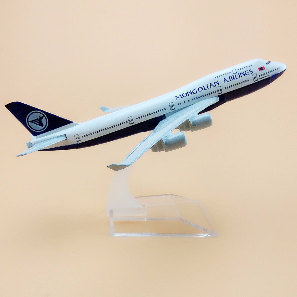 Mongolian Airlines Boeing 747