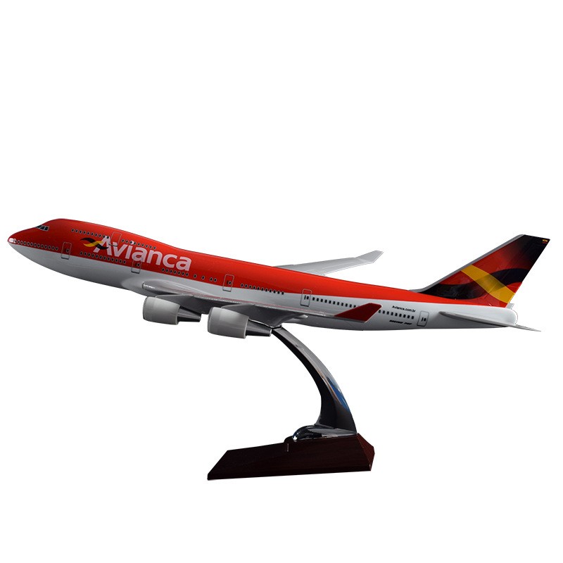 XL Avianca Boeing 747