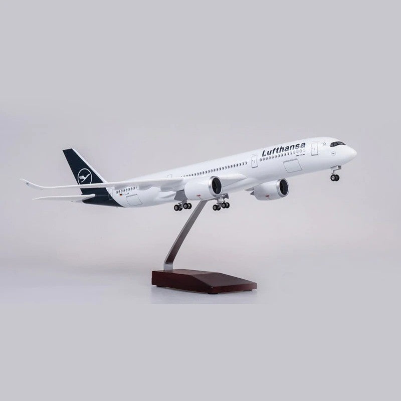 XL Lufthansa Airbus A350 Model Plane - 1/142 Scale Resin & ABS