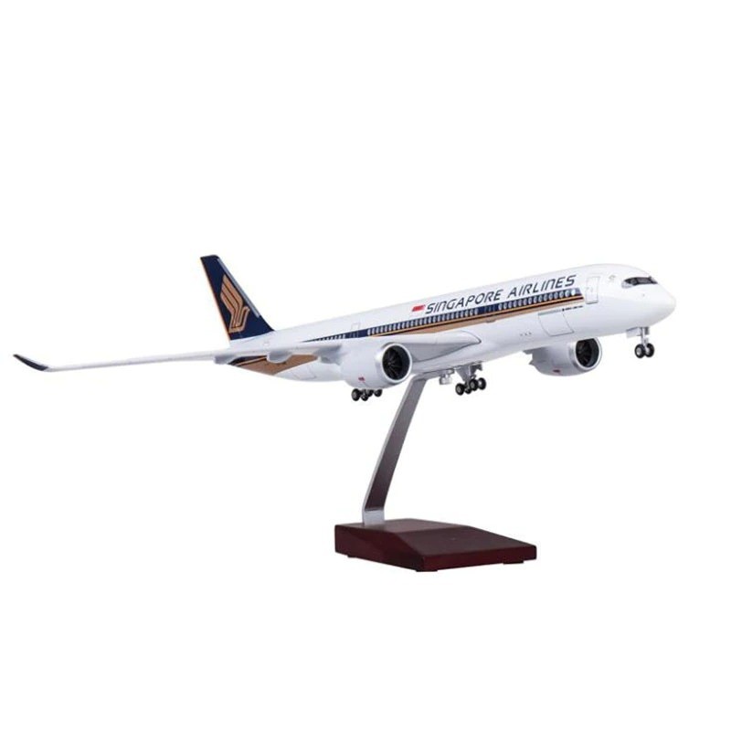 XL Singapore Airlines Airbus A350 Premium Resin Aircraft Model