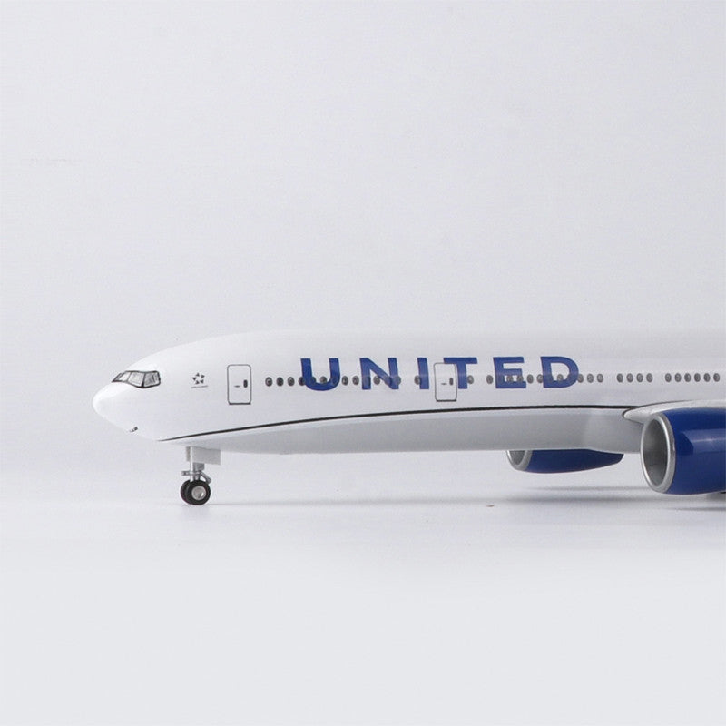 XL United Airlines Boeing 777