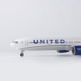 XL United Airlines Boeing 777