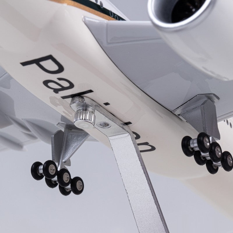 XL Pakistan International Boeing 777