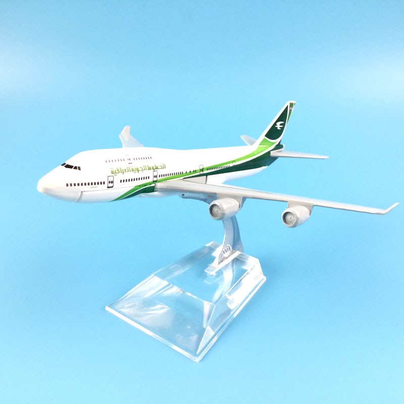 Iraqi Airways Boeing 747 Model Plane - 1/350 Scale Diecast Metal