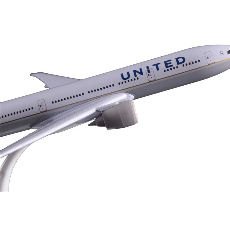 United Airlines Boeing 777
