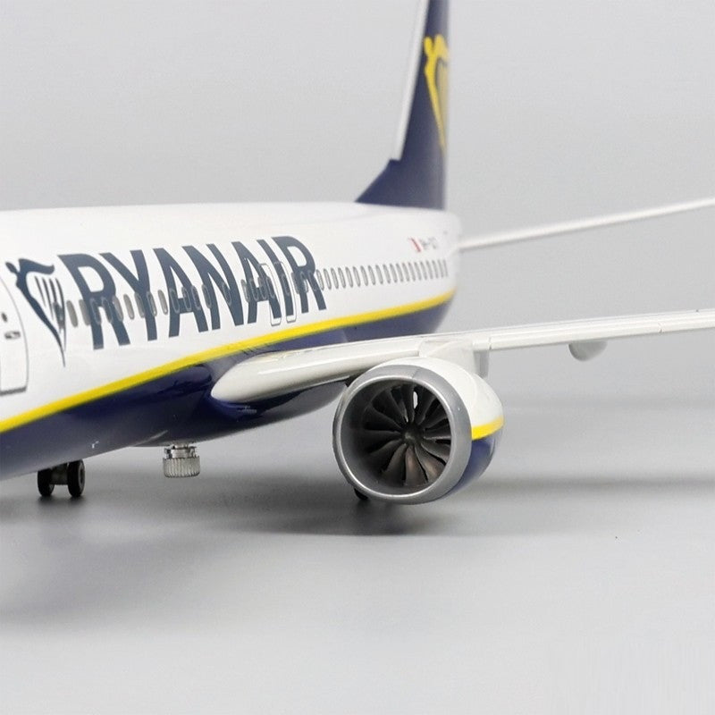 XL Ryanair Boeing 737 - Premium Resin Aircraft Model – AirModels