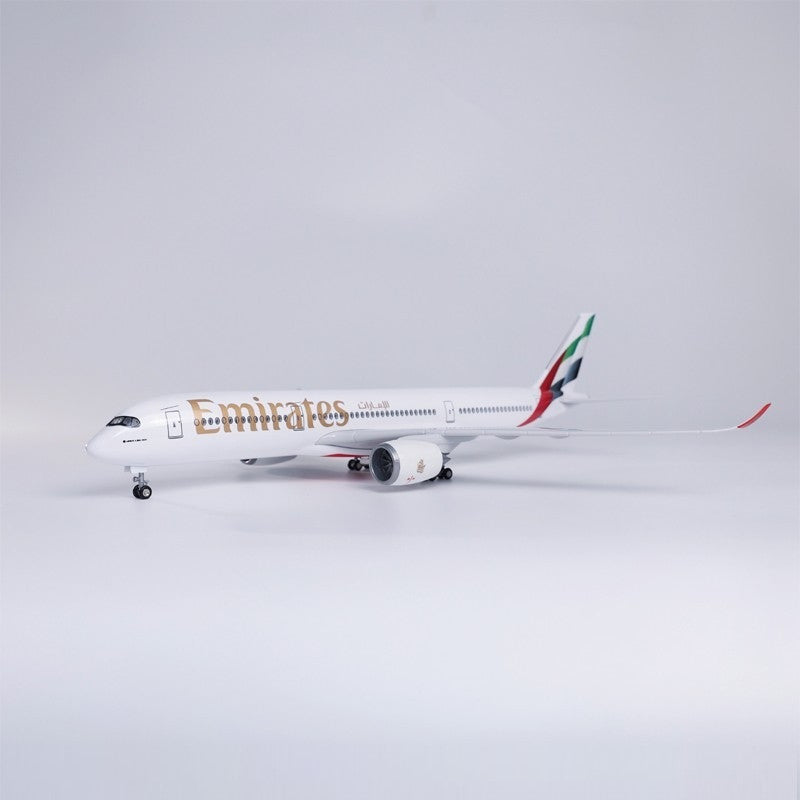 XL Emirates Airbus A350