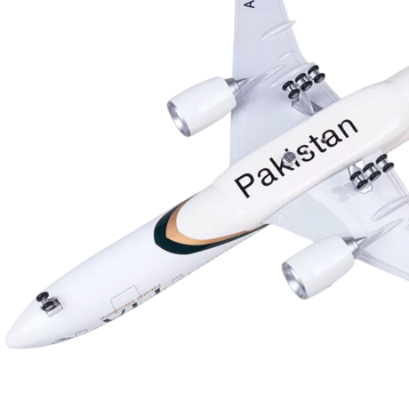 XL Pakistan International Boeing 777 Model Aircraft - Photo 5