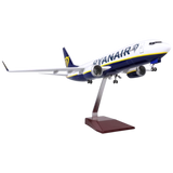 XL Ryanair Boeing 737 Model Aircraft - Photo 1