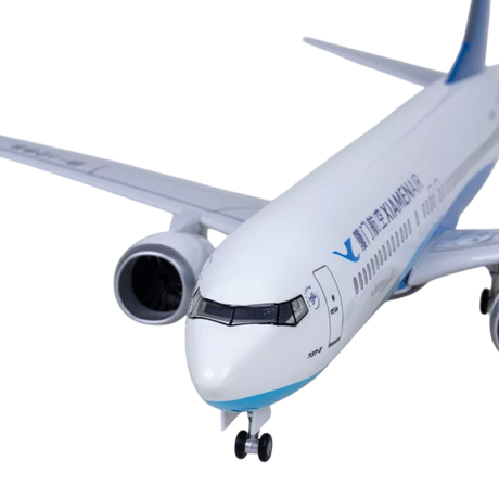 XL XiamenAir Boeing 737 MAX Model Aircraft - Photo 3