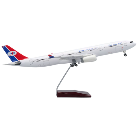 XL Yemenia Airbus A330 Model Aircraft - Photo 1
