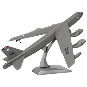 Boeing B-52 Stratofortress Model Aircraft - Photo 1