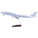 XL Kuwait Airways Boeing 747 Model Aircraft - Photo 5