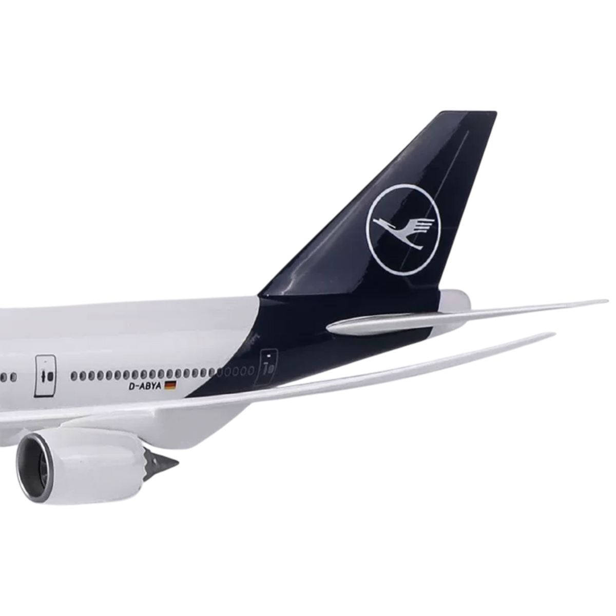 XL Lufthansa Boeing 747 Model Aircraft - Photo 3