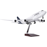 XL Lufthansa Boeing 747 Model Aircraft - Photo 1