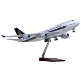 XL Singapore Airlines Boeing 747 Model Aircraft - Photo 1